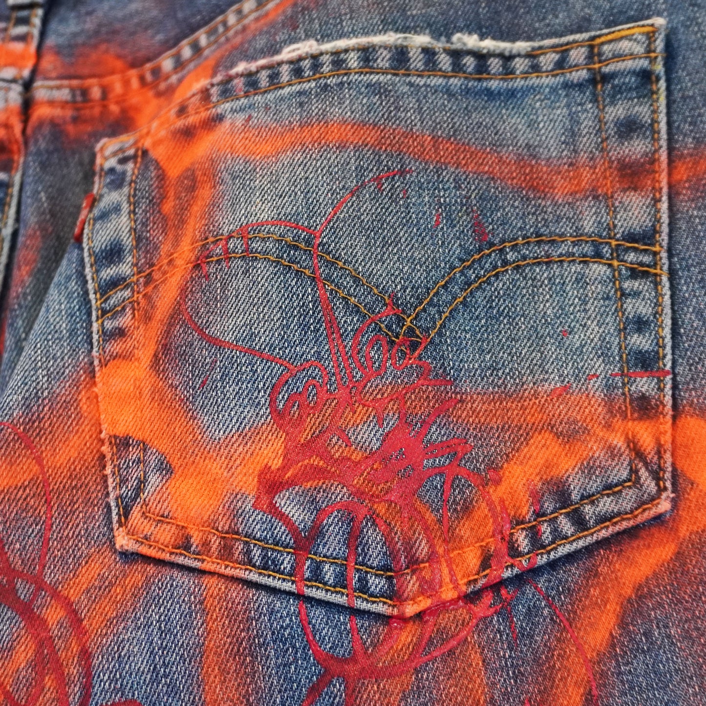 SKOLOCT SPRAY PAINTED JEANS - 32