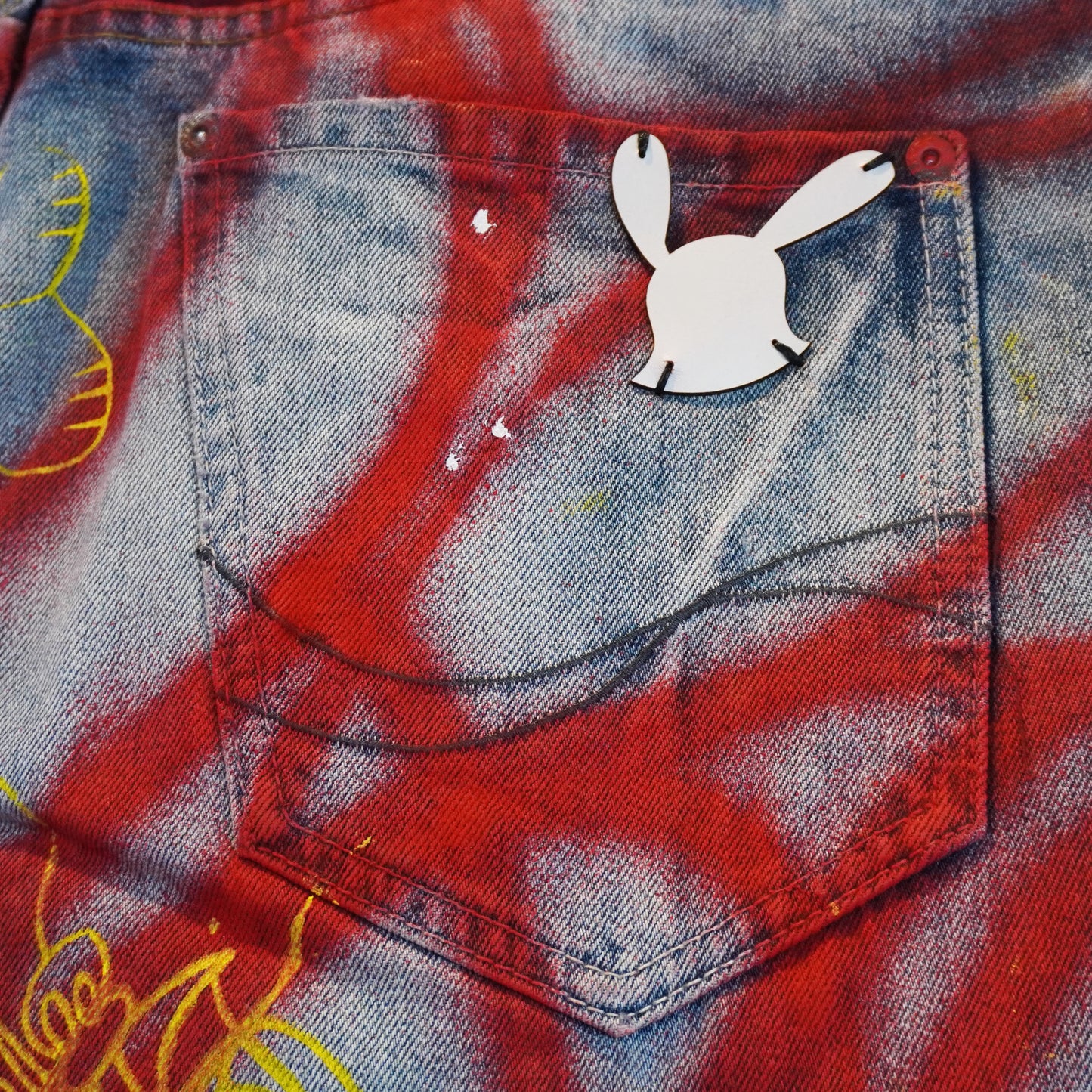 SKOLOCT SPRAY PAINTED JEANS - 34