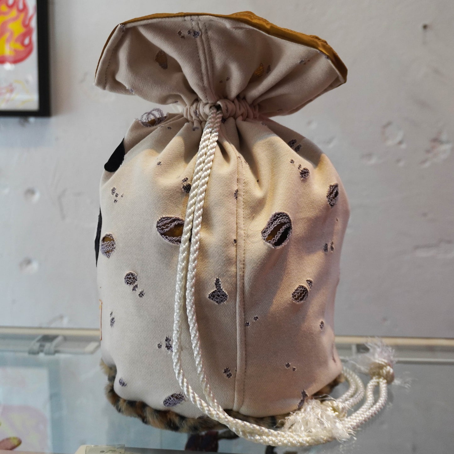 SKOLOCT DISTRESSED MONEY BAG - WHITE (LEOPARD)