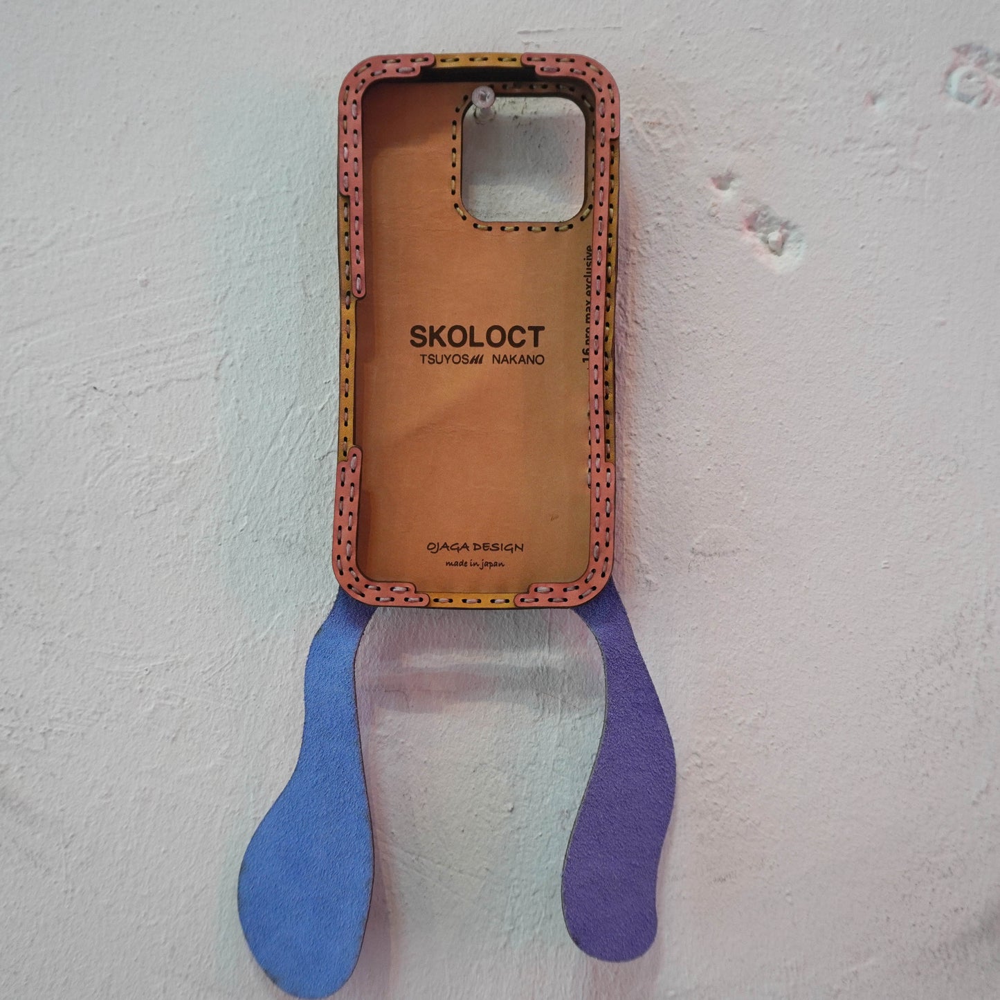LEATHER PHONE CASE - iPhone 16 PRO MAX