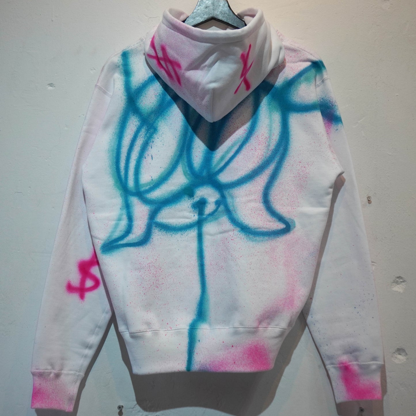 SKOLOCT SPRAY PAINTED ZIP HOODIE (S)