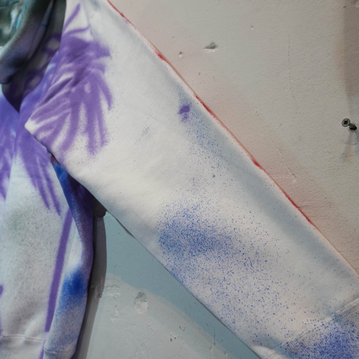 SKOLOCT SPRAY PAINTED ZIP HOODIE (XXL)
