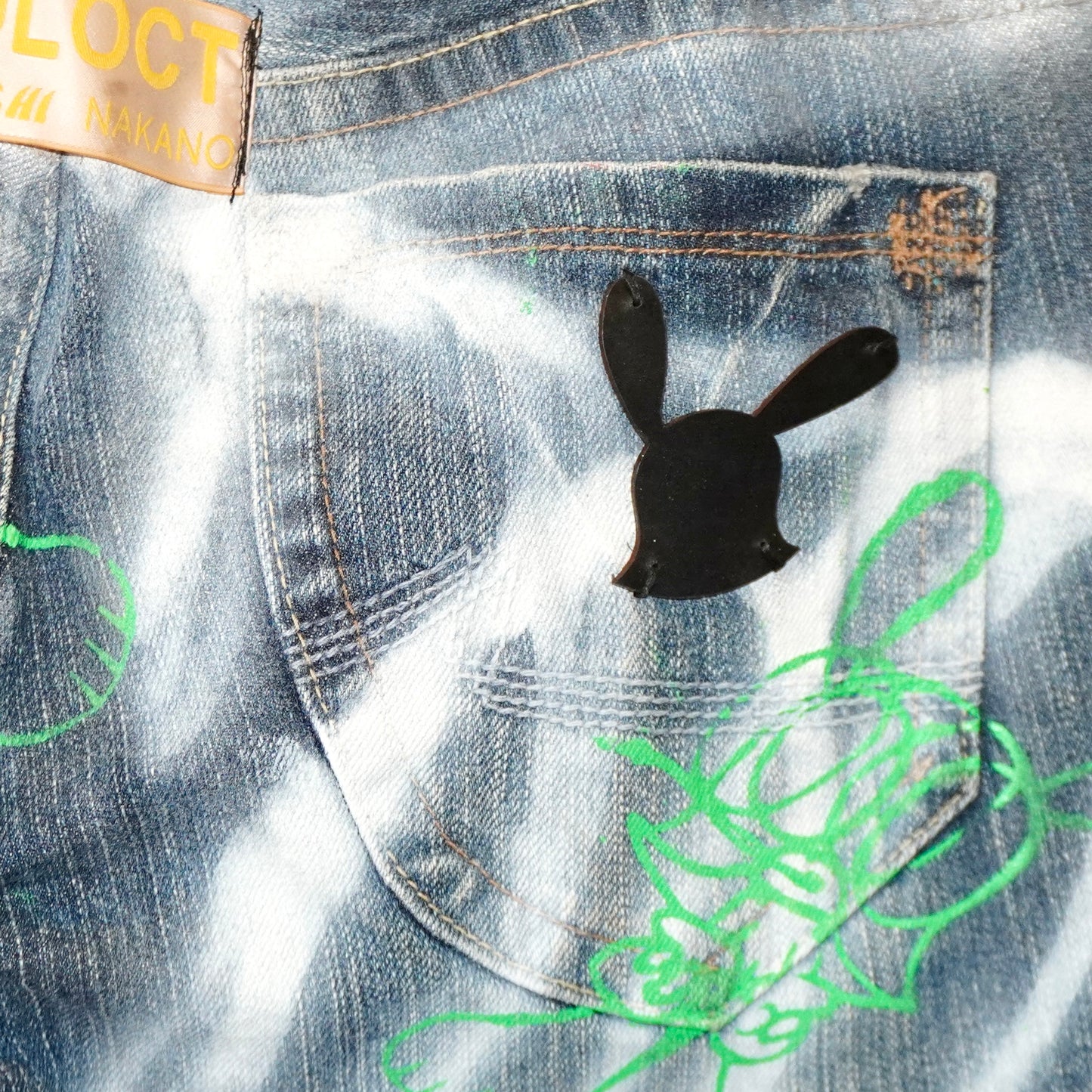 SKOLOCT SPRAY PAINTED JEANS - 28