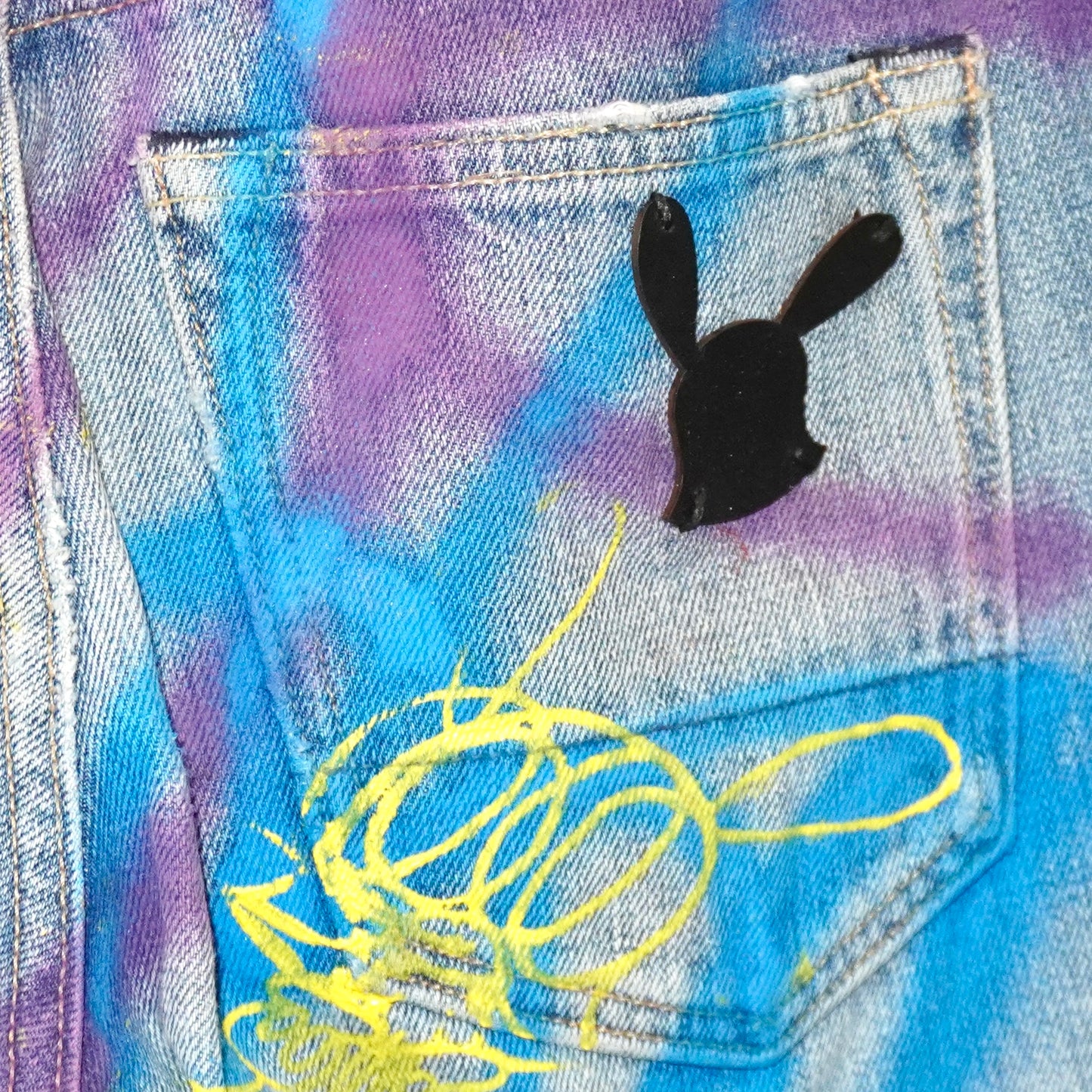 SKOLOCT SPRAY PAINTED JEANS - 29
