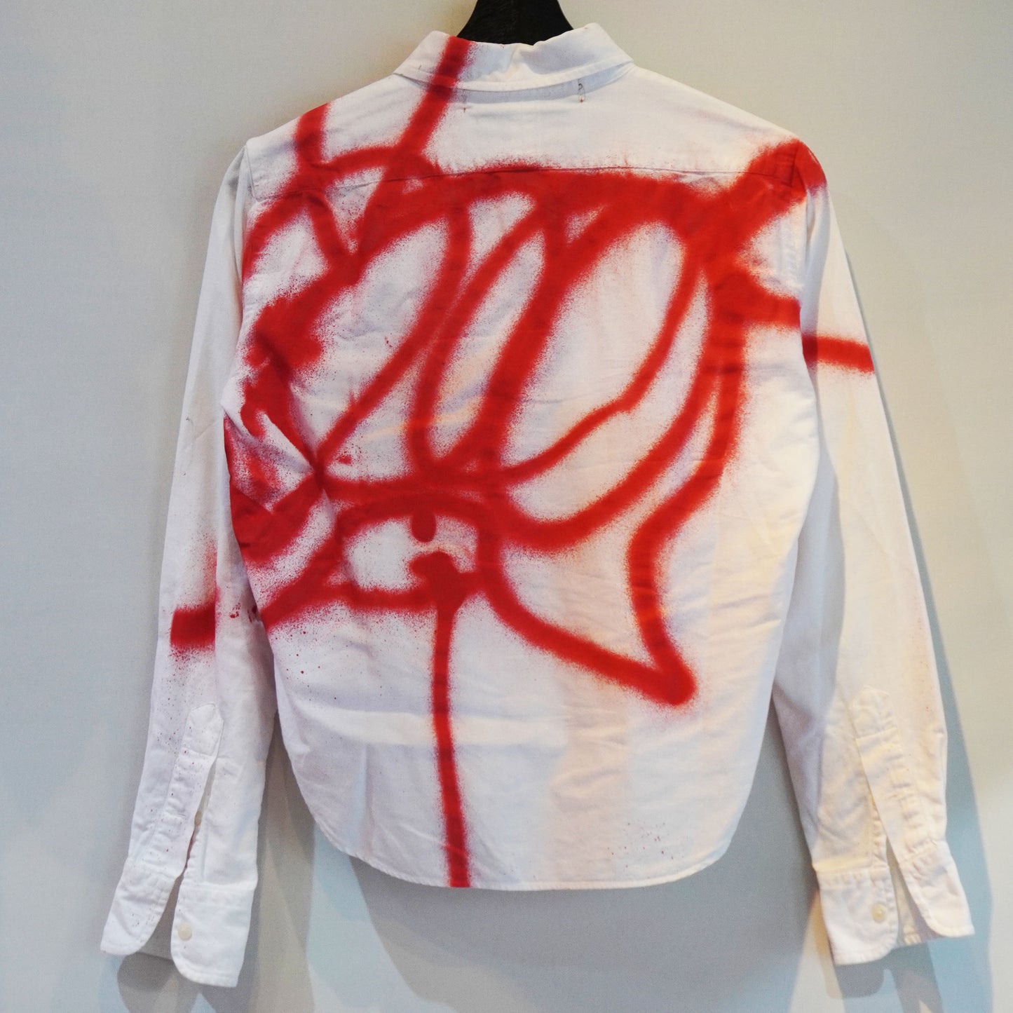 SKOLOCT SPRAY PAINTED REMAKE SHIRT