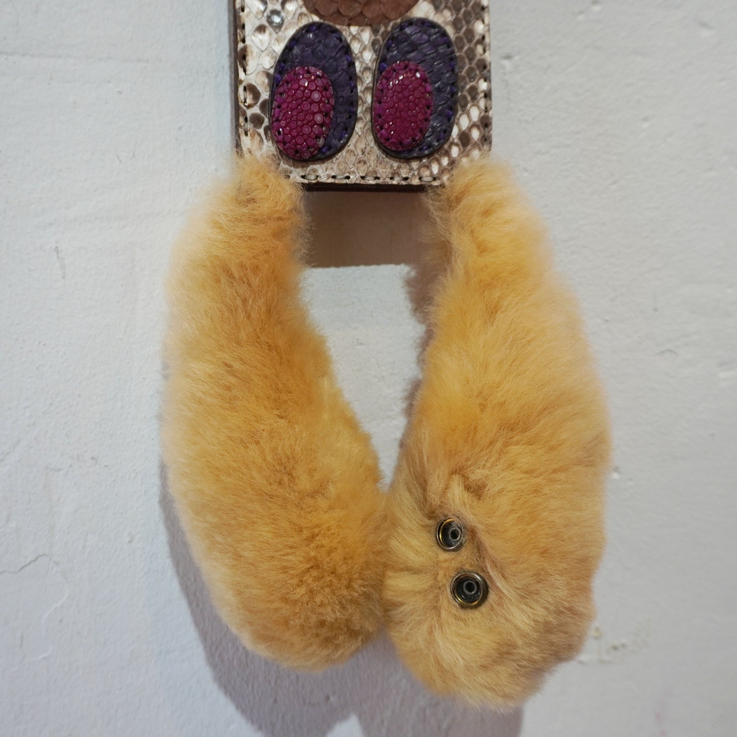 LEATHER PHONE CASE PYTHON - iPhone 16E