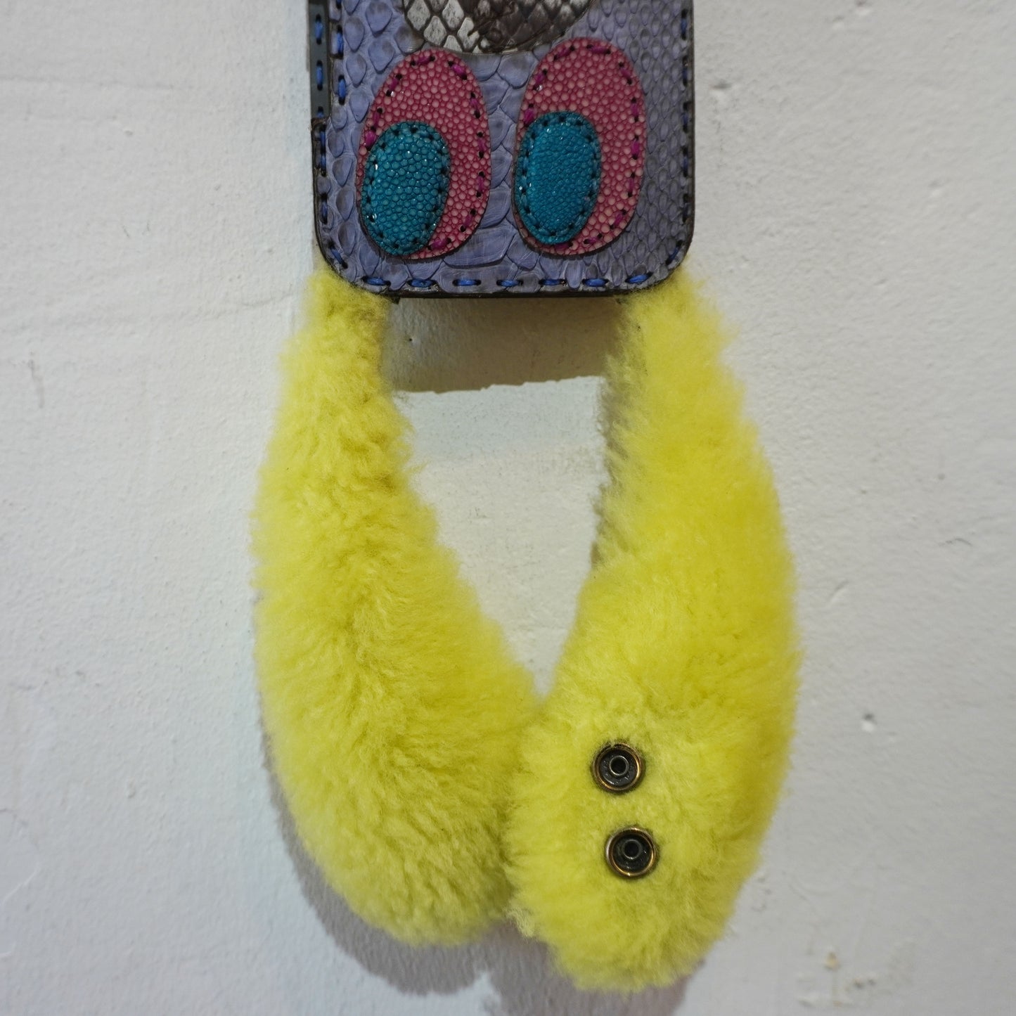 LEATHER PHONE CASE PYTHON - iPhone 16 PRO