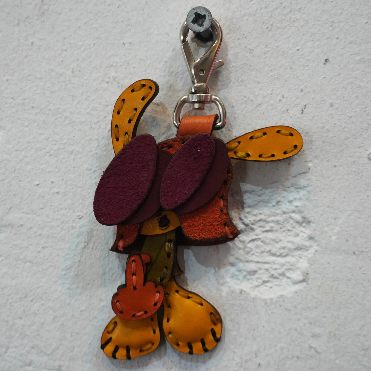 LEATHER KEYCHAIN "FINGER"