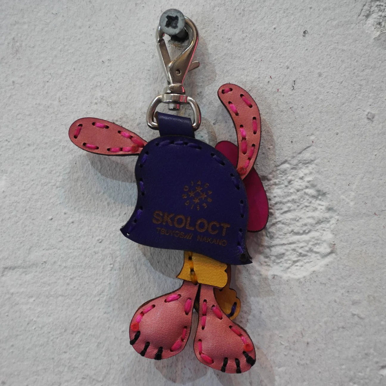 LEATHER KEYCHAIN "FINGER"