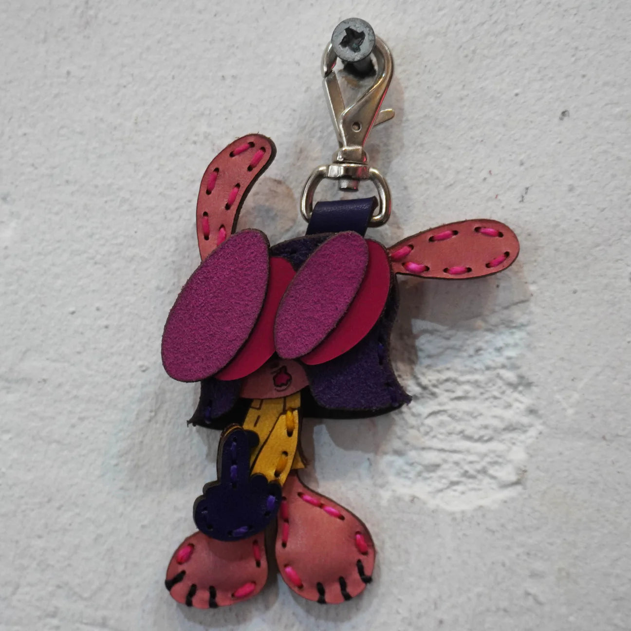 LEATHER KEYCHAIN "FINGER"