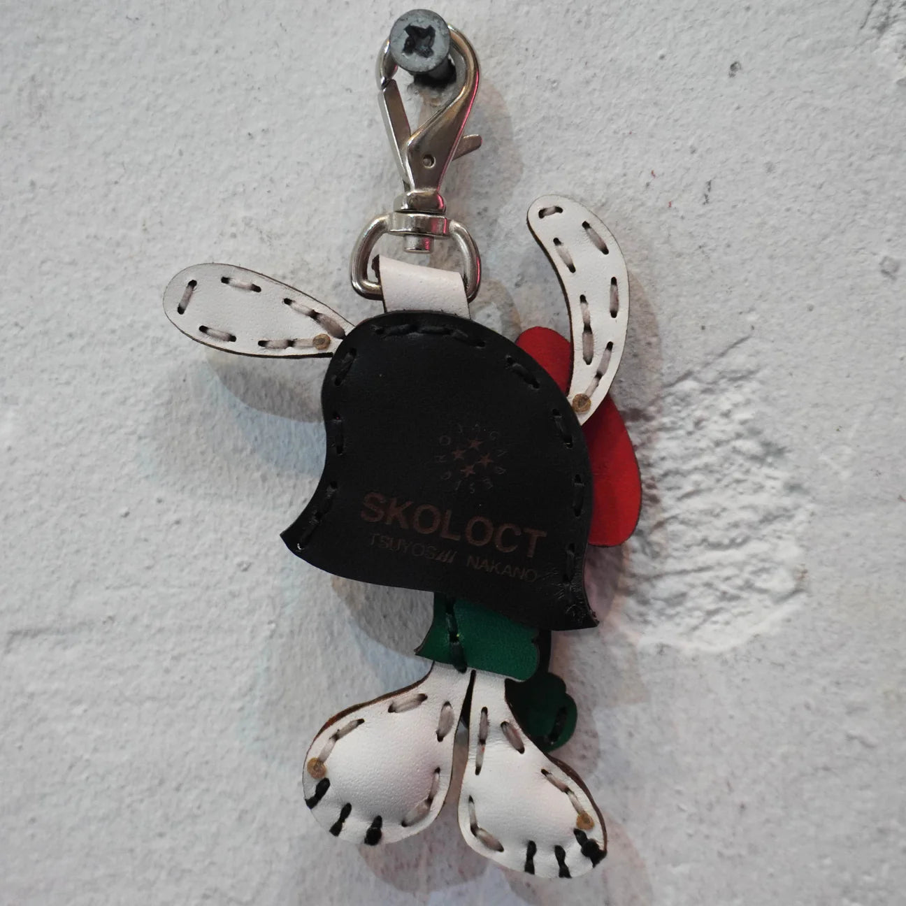 LEATHER KEYCHAIN "FINGER"