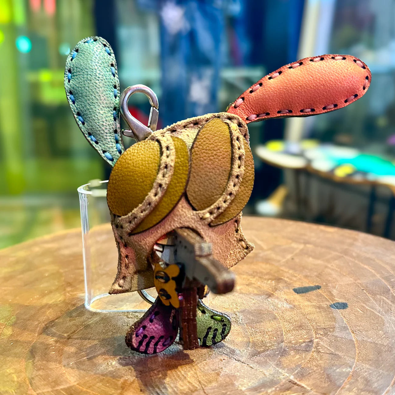 LEATHER KEYCHAIN "UZI"