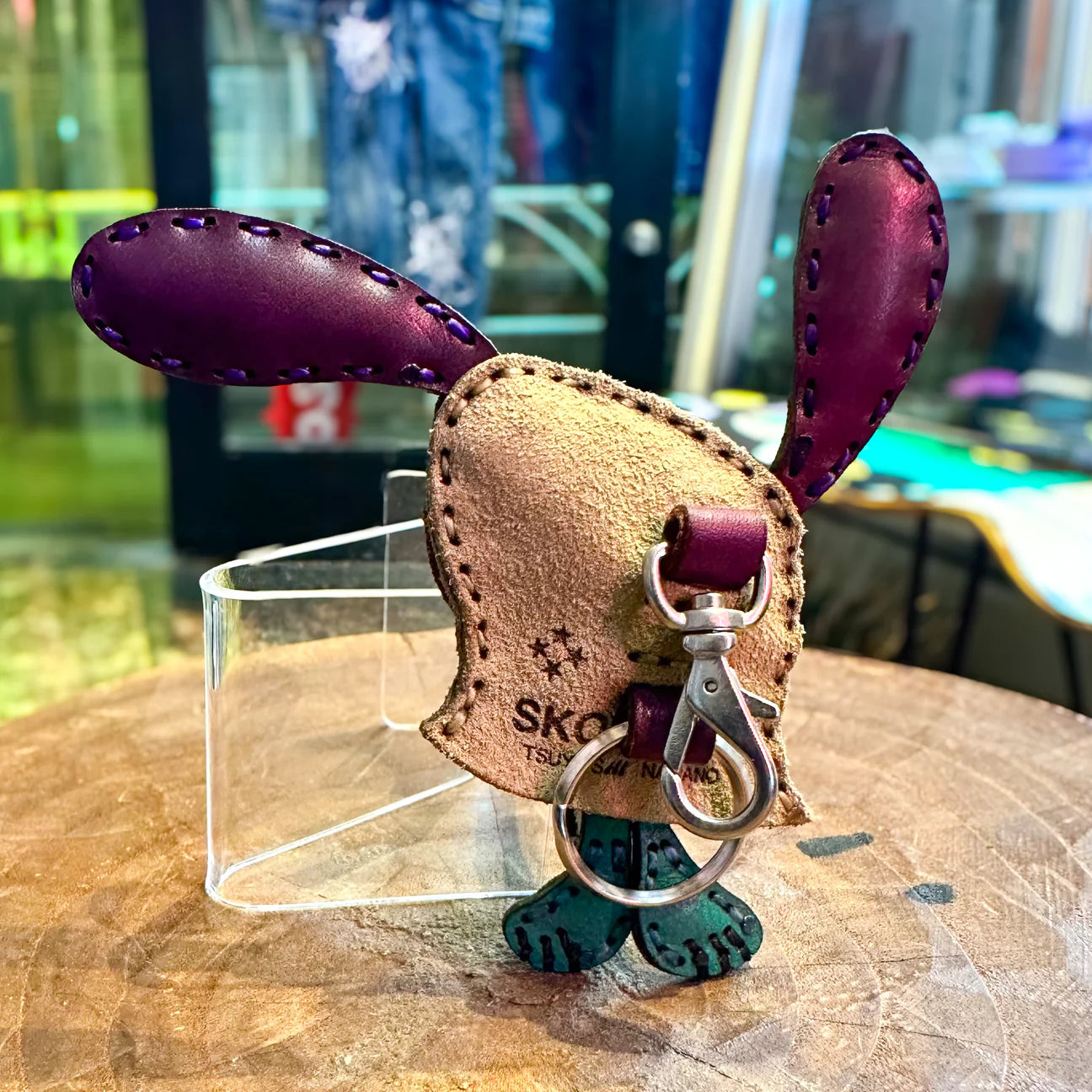 LEATHER KEYCHAIN "UZI"