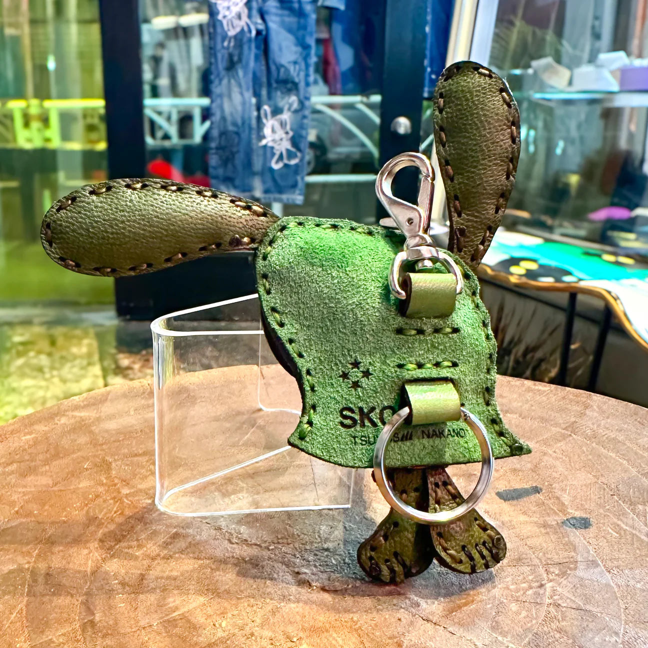 LEATHER KEYCHAIN "UZI"