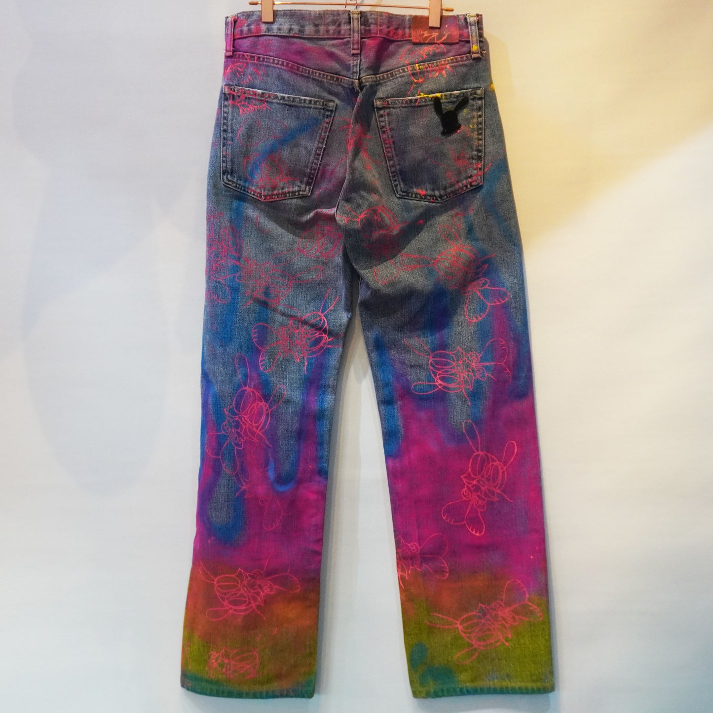 SKOLOCT SPRAY PAINTED JEANS - 29