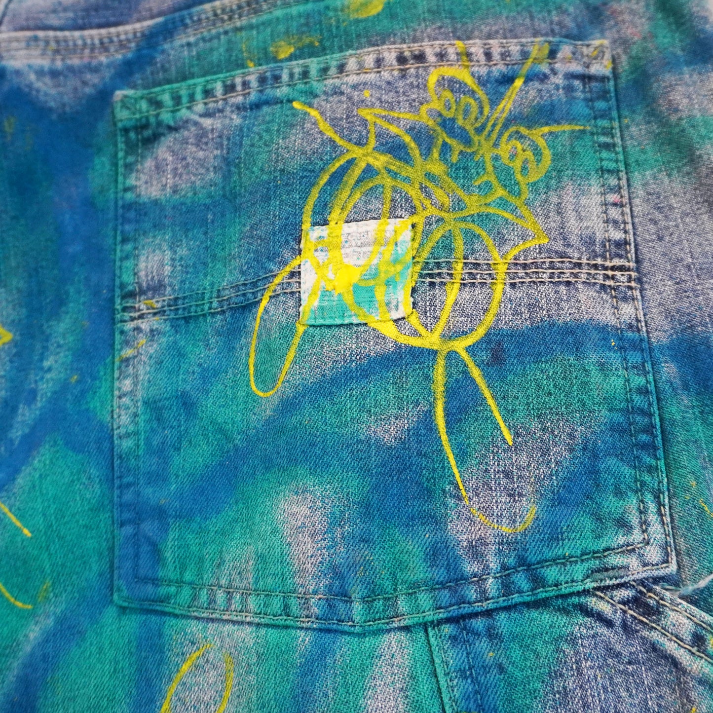 SKOLOCT SPRAY PAINTED JEANS - 34