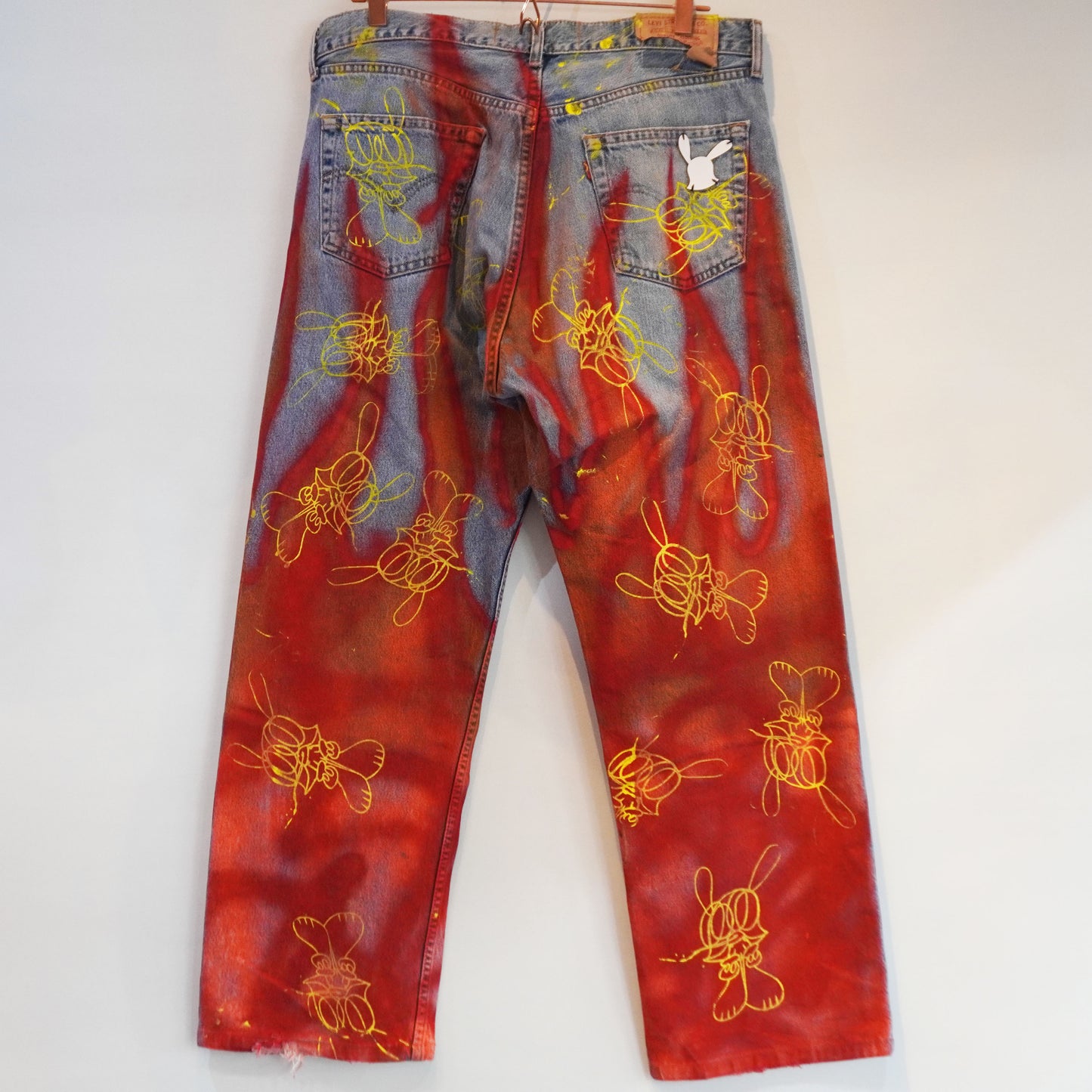 SKOLOCT SPRAY PAINTED JEANS - 36