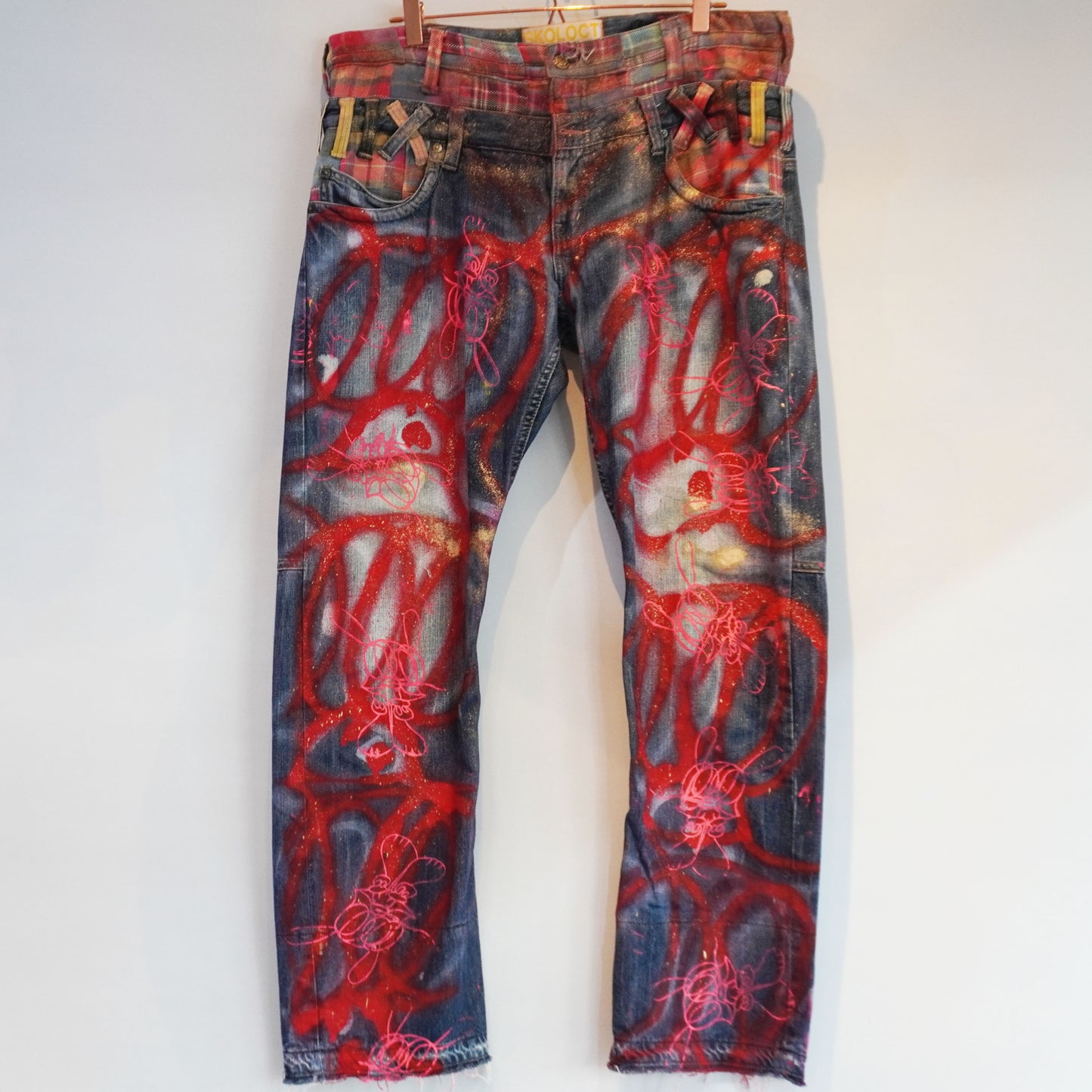 SKOLOCT SPRAY PAINTED JEANS - 38