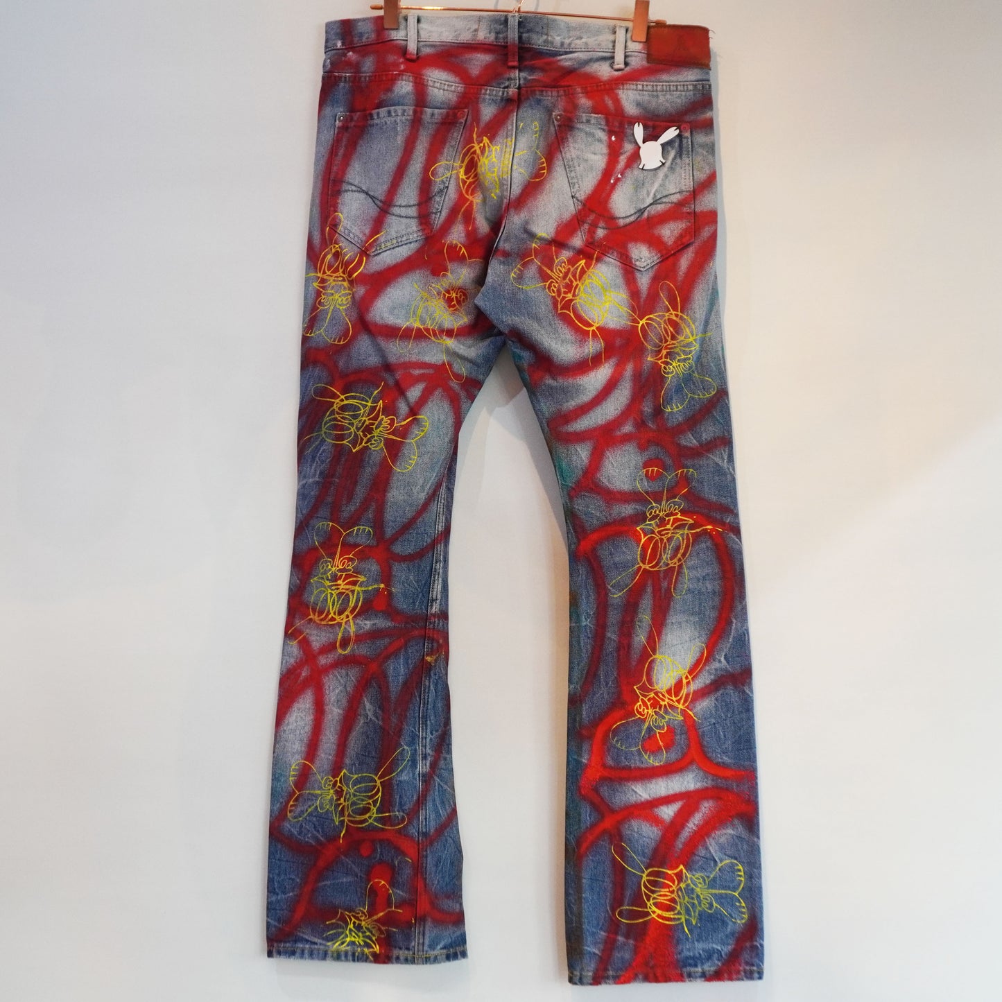 SKOLOCT SPRAY PAINTED JEANS - 34