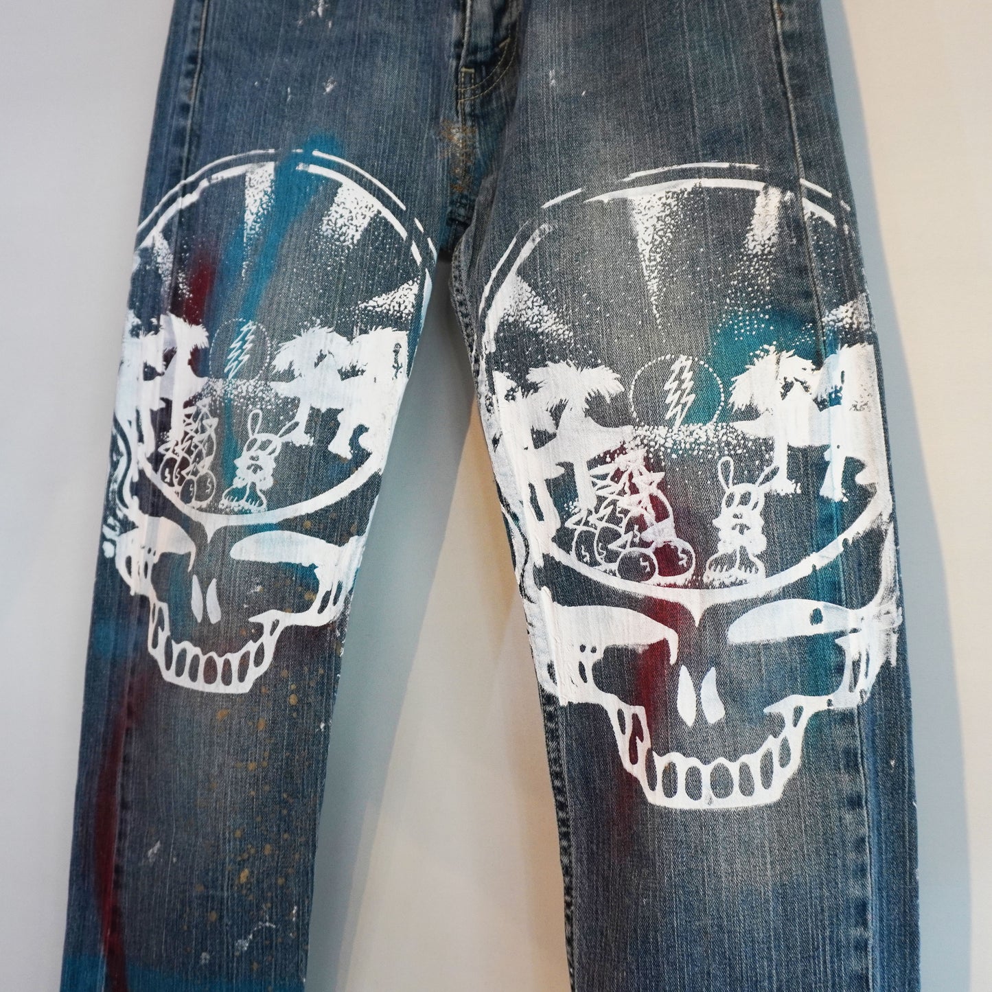 SKOLOCT SKULL PAINTED JEANS - 31