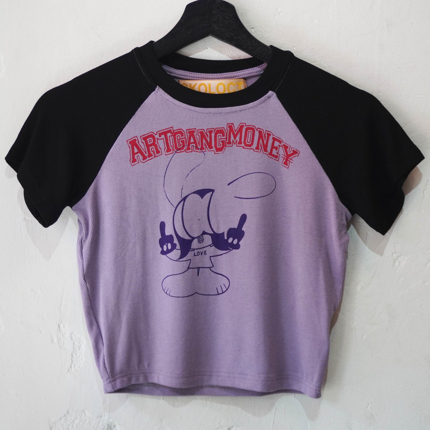 SKOLOCT FINGER SLOGAN LADIES RAGLAN TOP