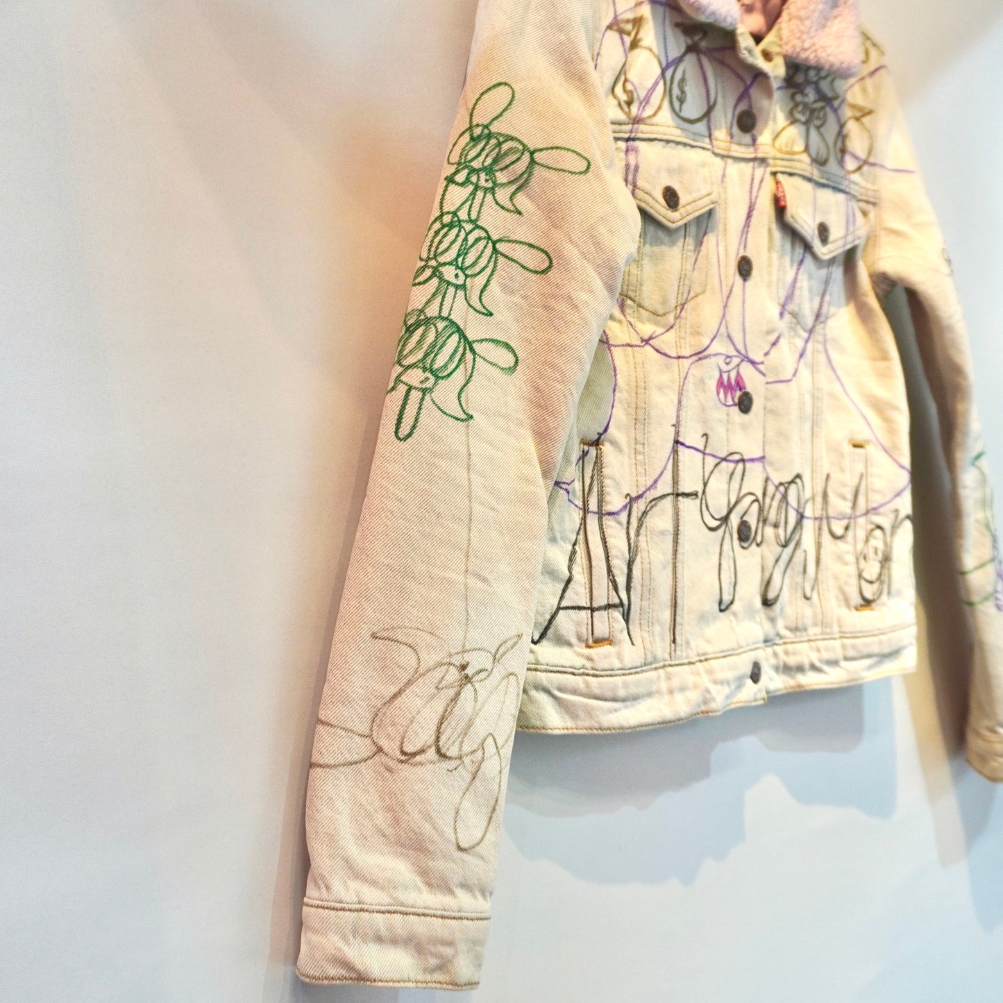 SKOLOCT HAND-DRAWN REWORKED DENIM JACKET (S)