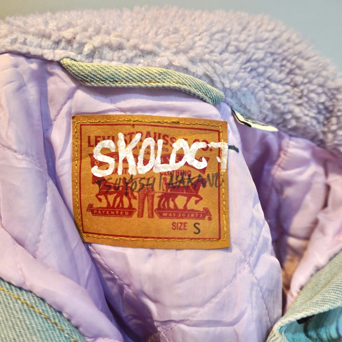 SKOLOCT HAND-DRAWN REWORKED DENIM JACKET (S)