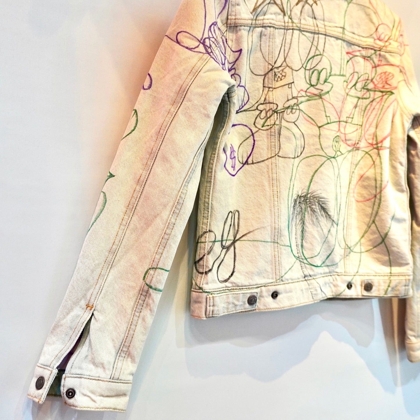 SKOLOCT HAND-DRAWN REWORKED DENIM JACKET (S)