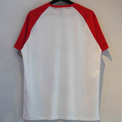 SKOLOCT FINGER SLOGAN RAGLAN T-SHIRT