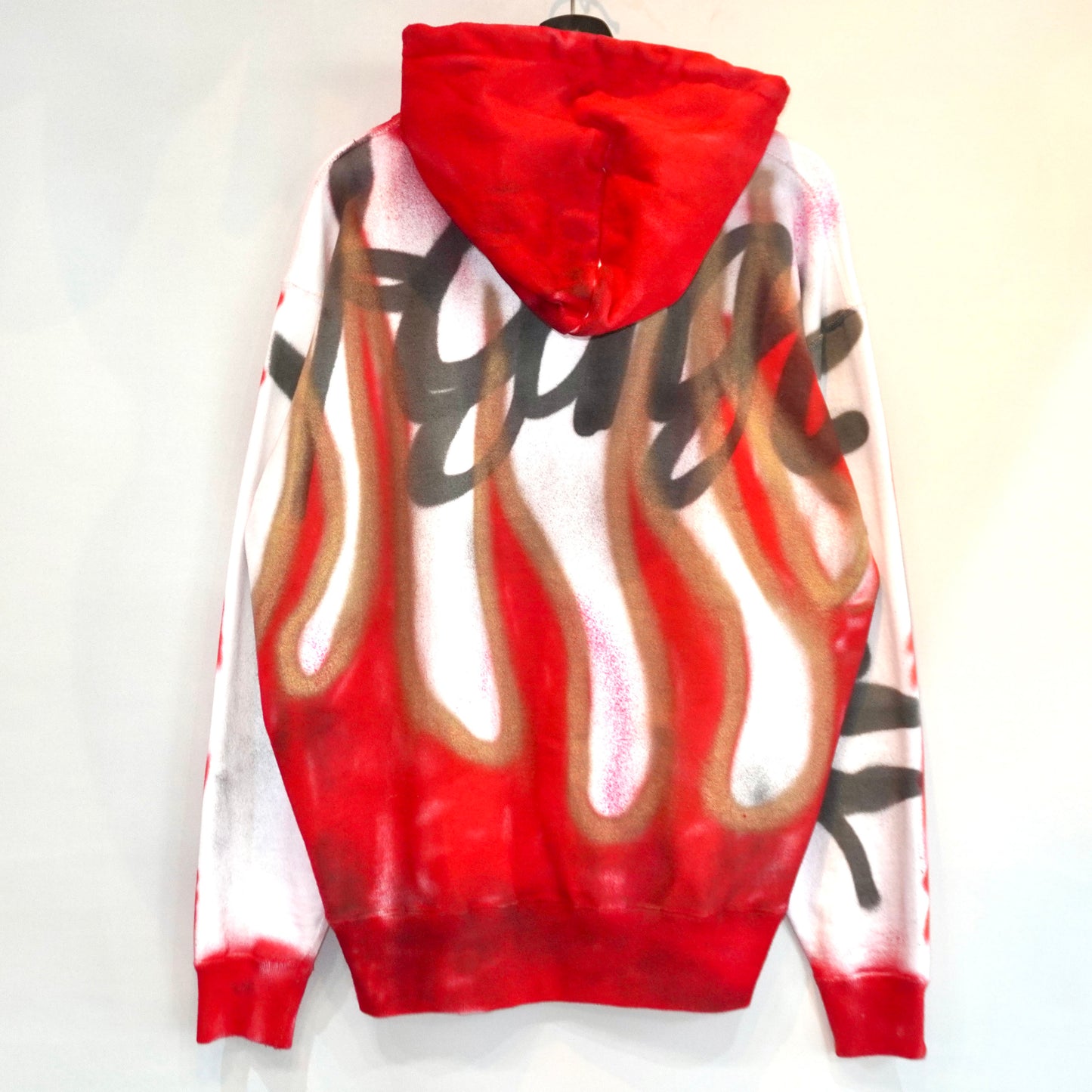 SKOLOCT SPRAY PAINTED ZIP HOODIE (XL)
