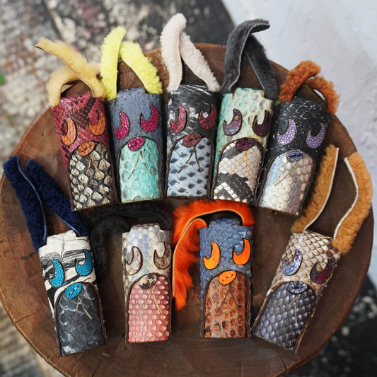 SKOLOCT LIGHTER CASE - PYTHON