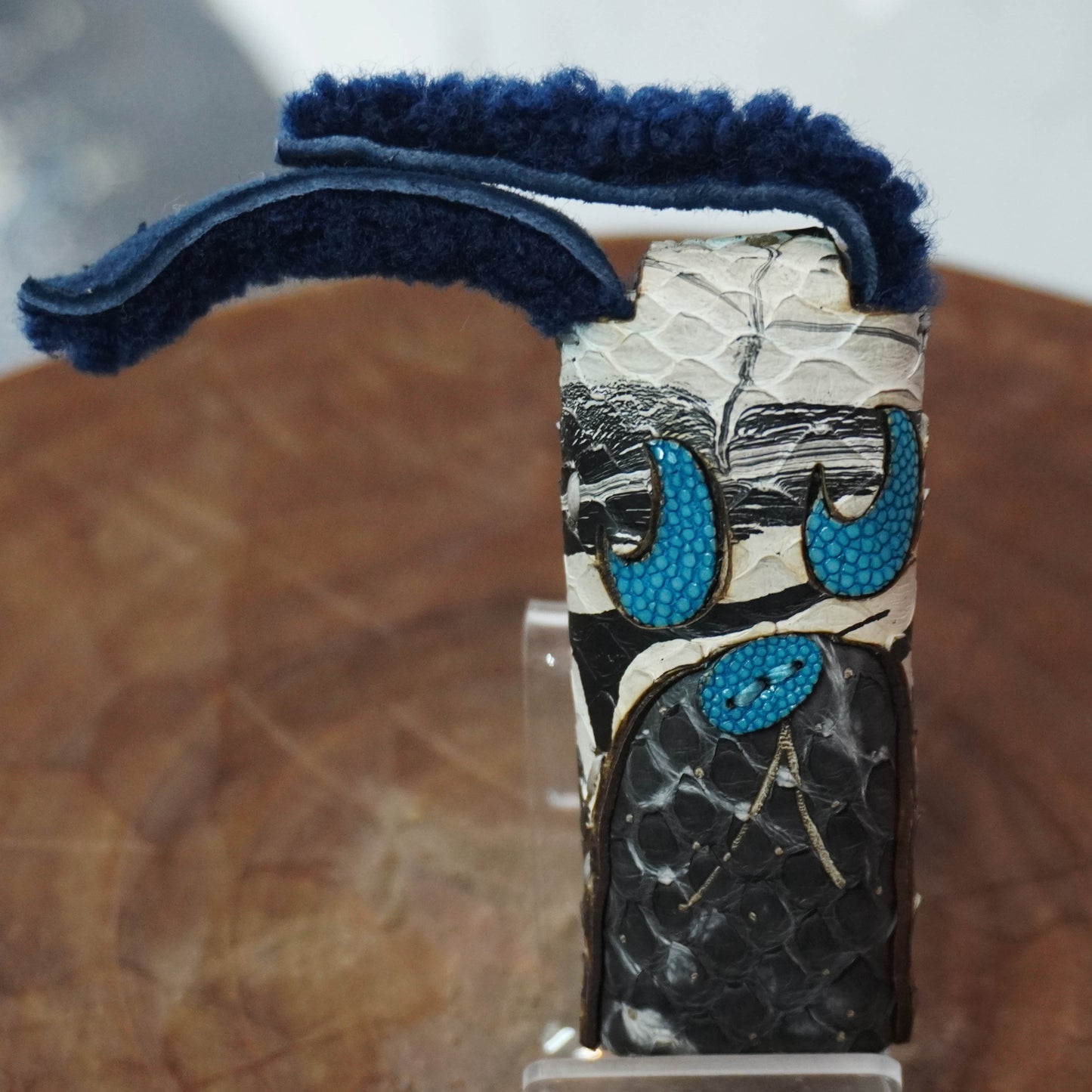 SKOLOCT LIGHTER CASE - PYTHON