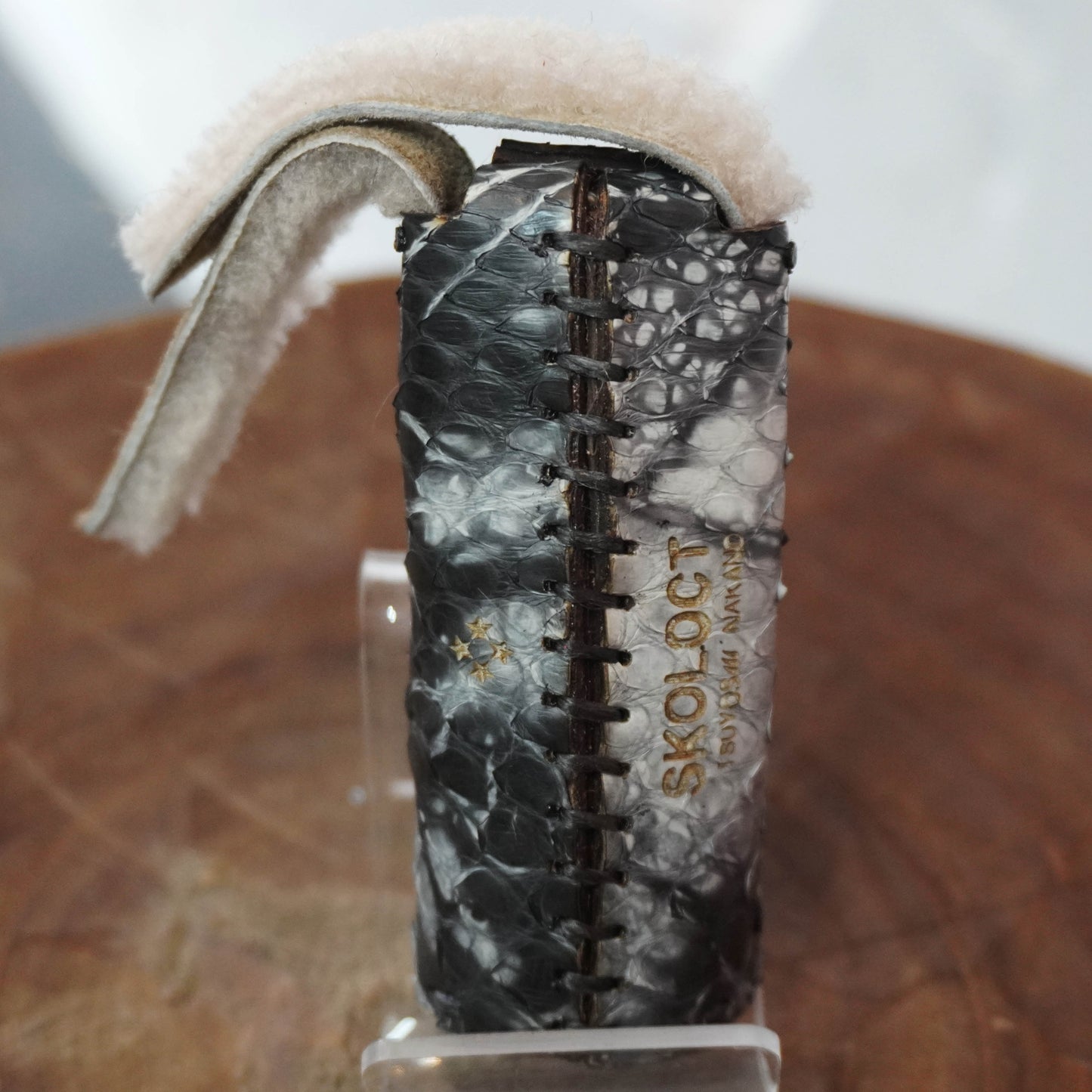 SKOLOCT LIGHTER CASE - PYTHON