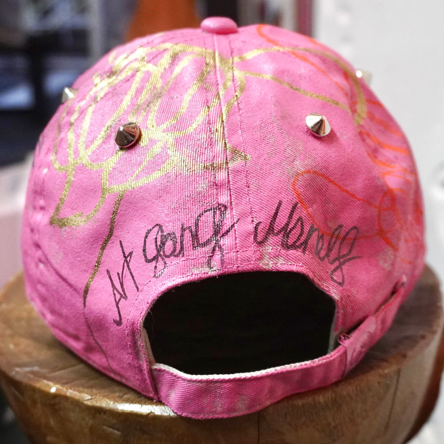 SKOLOCT PAINTED PINK CAP