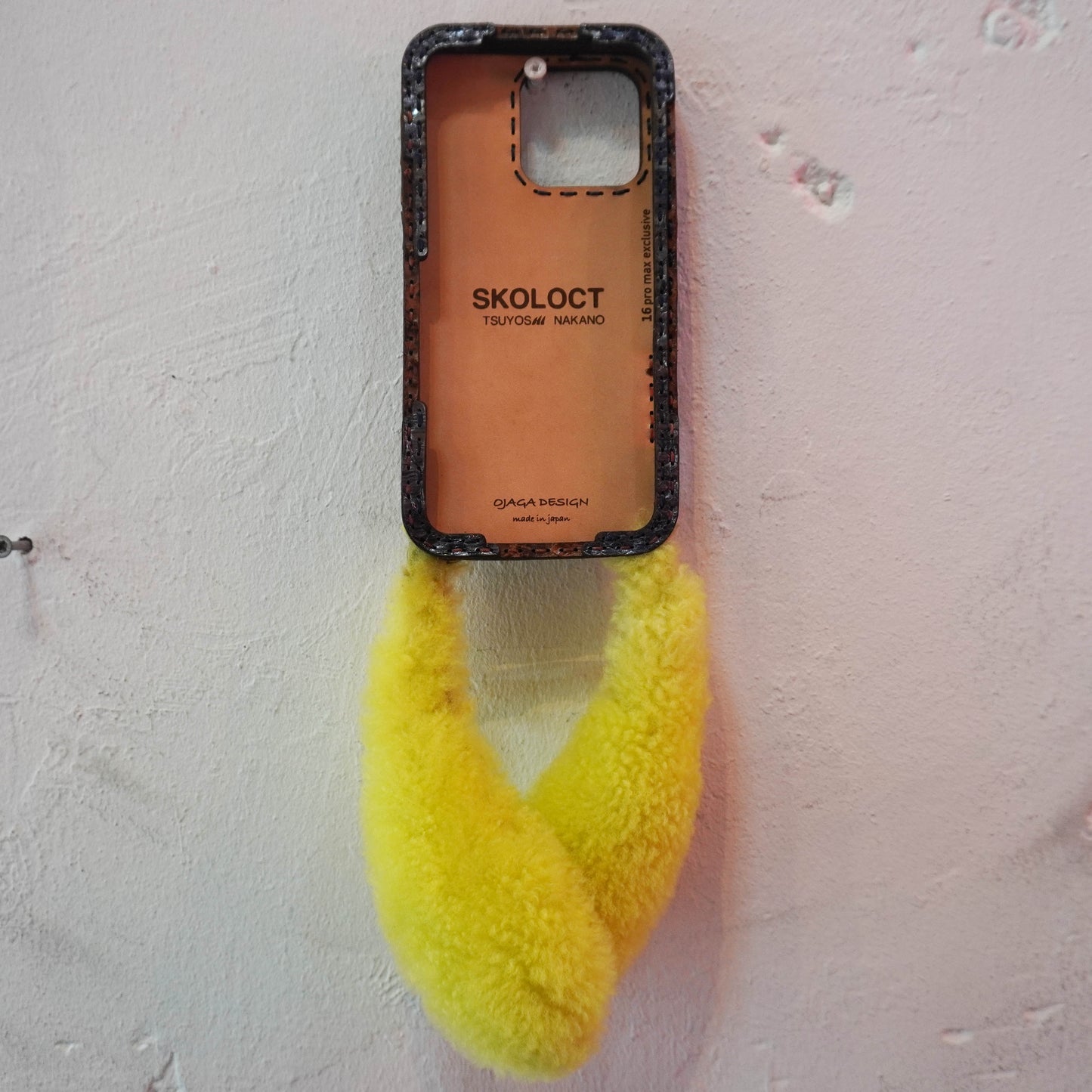 LEATHER PHONE CASE PYTHON - iPhone 16 PRO MAX