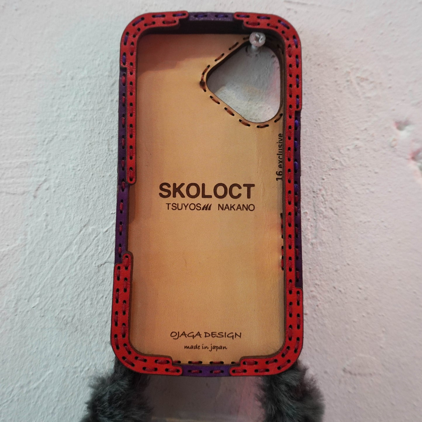 LEATHER PHONE CASE - iPhone 16