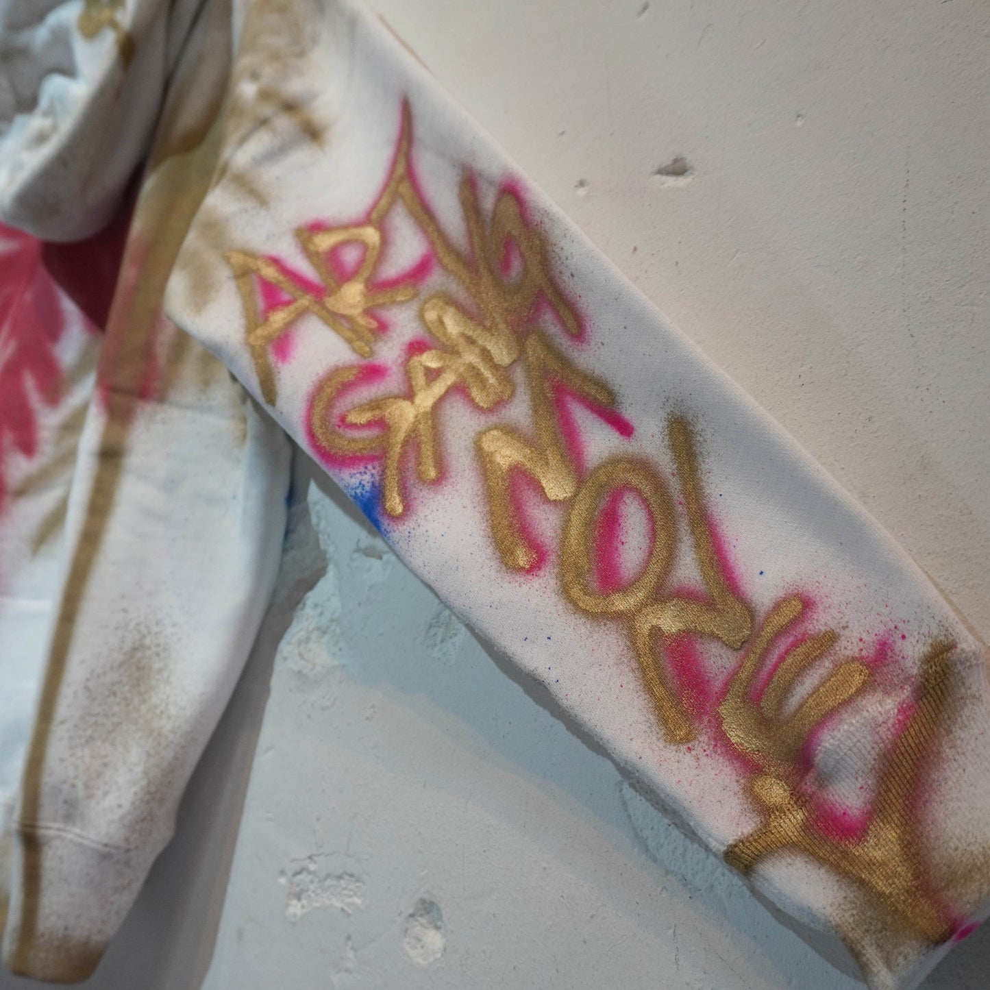 SKOLOCT SPRAY PAINTED ZIP HOODIE (M)