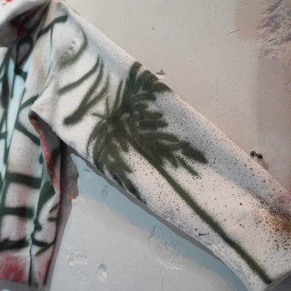 SKOLOCT SPRAY PAINTED ZIP HOODIE (L)