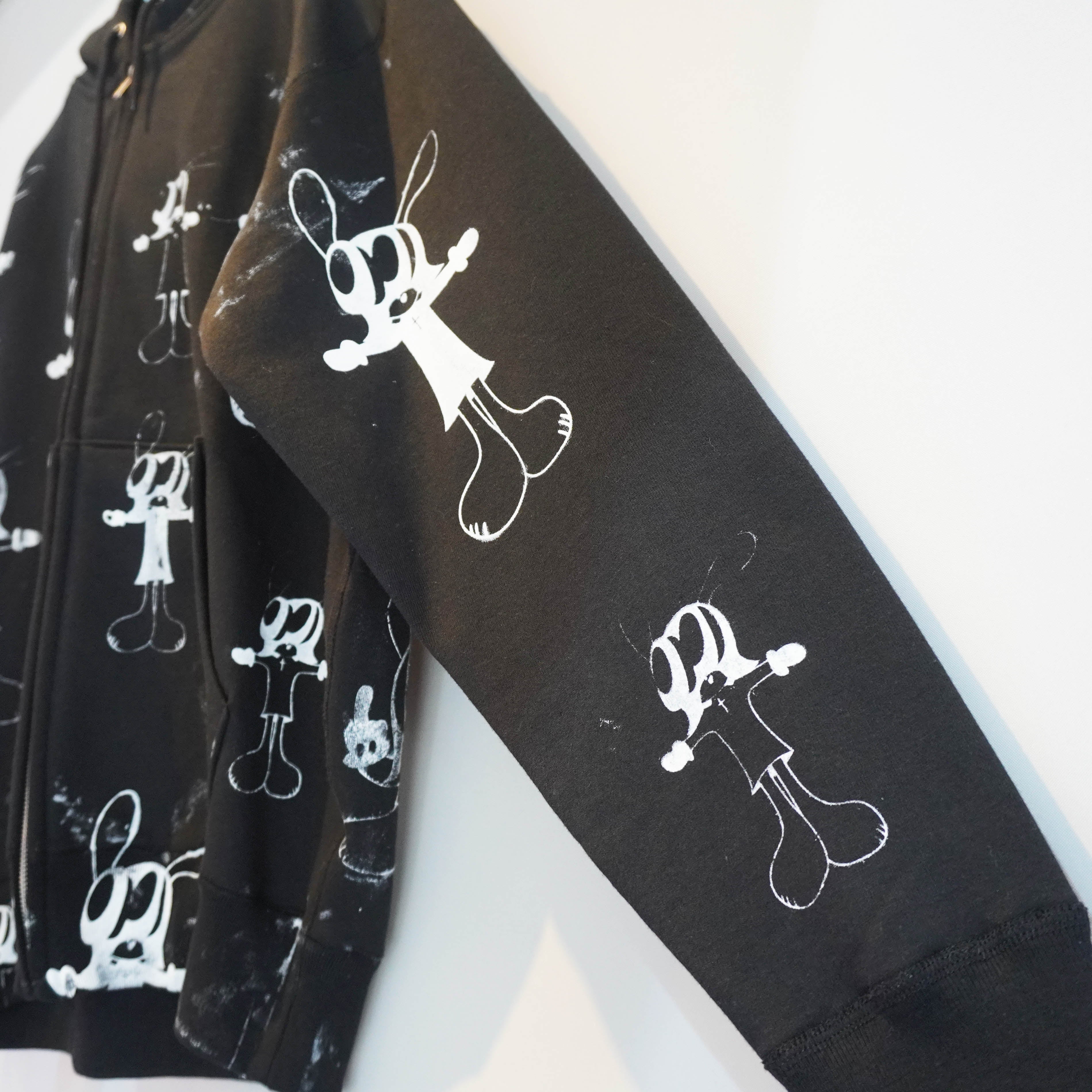 SKO FRENZY ZIP HOODIE (L) – Skoloct Store