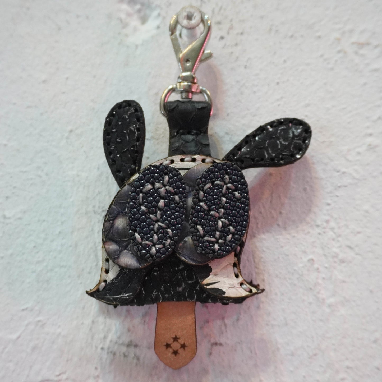 LEATHER KEY COVER - DOLLAR EYES/PYTHON