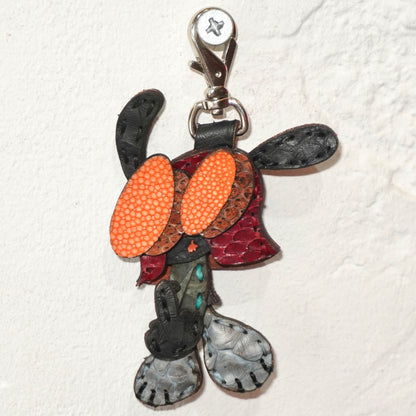 LEATHER KEYCHAIN "FINGER" - PYTHON