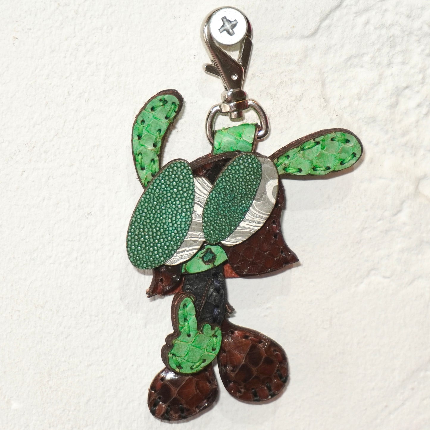 LEATHER KEYCHAIN "FINGER" - PYTHON