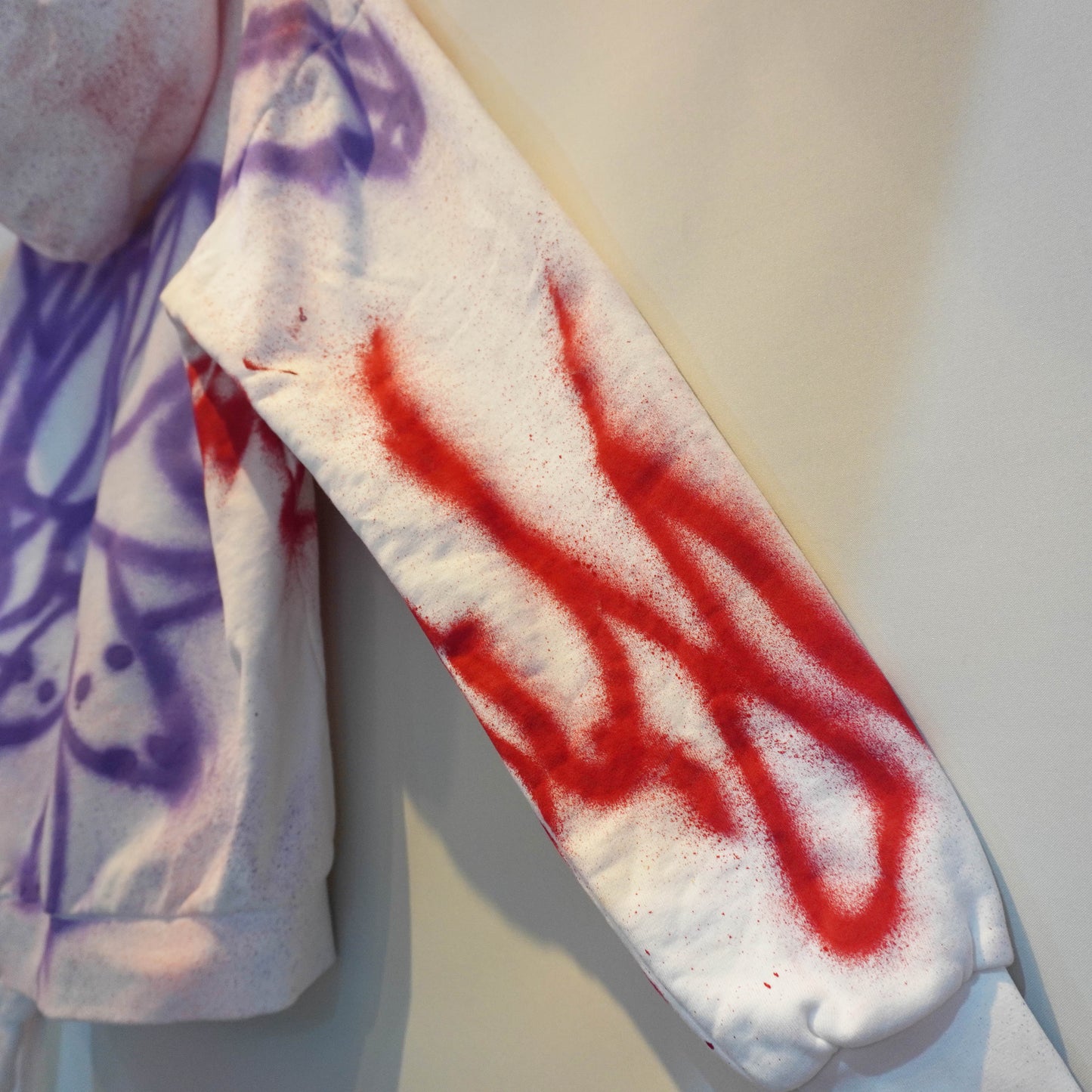 SKOLOCT MIDNIGHT STUDIOS REMAKE SPRAY HOODIE (M)