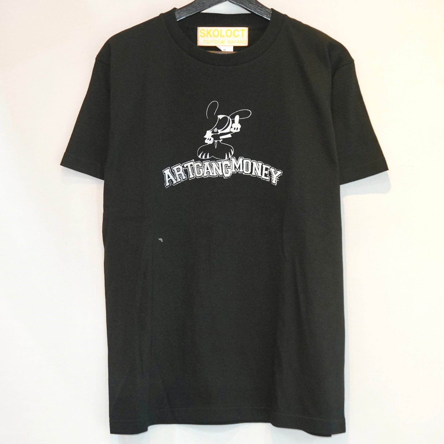 SKOLOCT ART GANG MONEY FINGER T-SHIRT