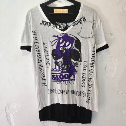 SKOLOCT SKOOPY REMAKE V-NECK T-SHIRT