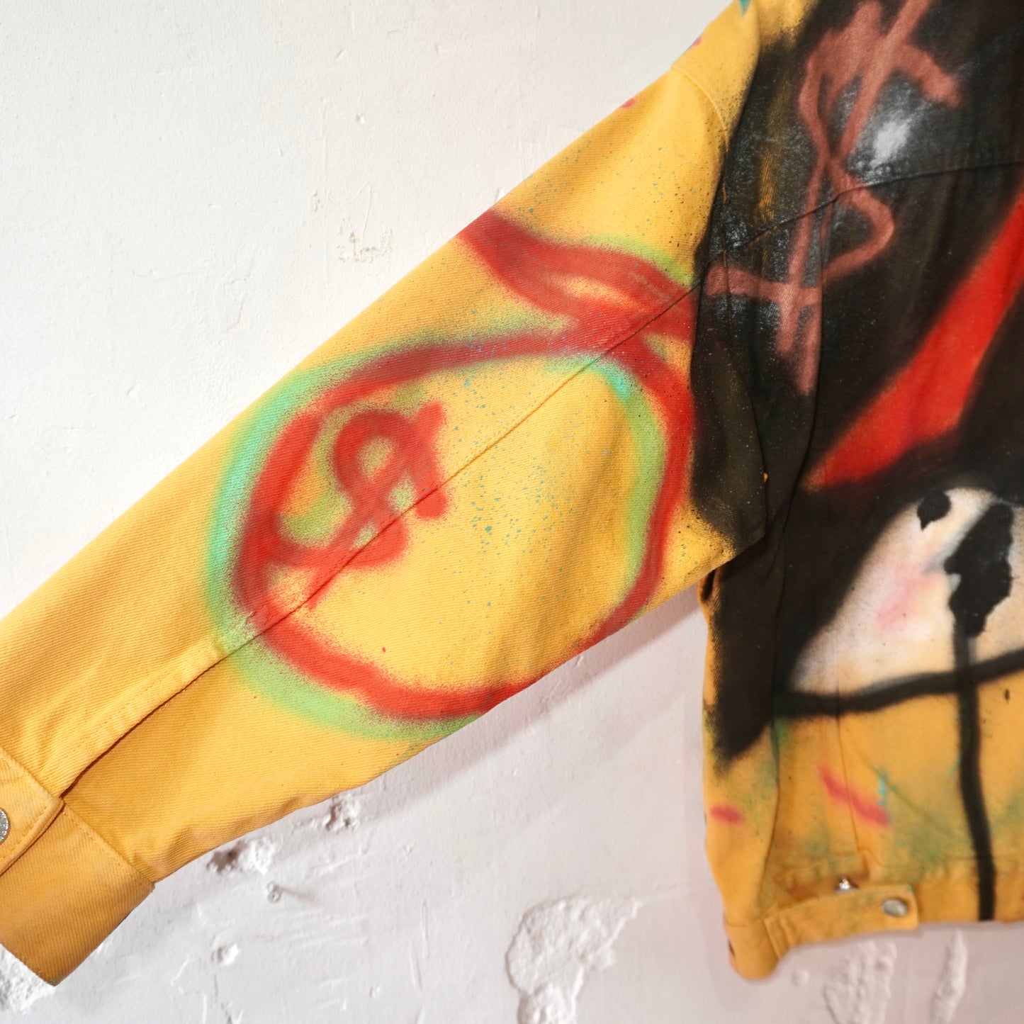 SKOLOCT SPRAY PAINTED REMAKE DENIM JACKET