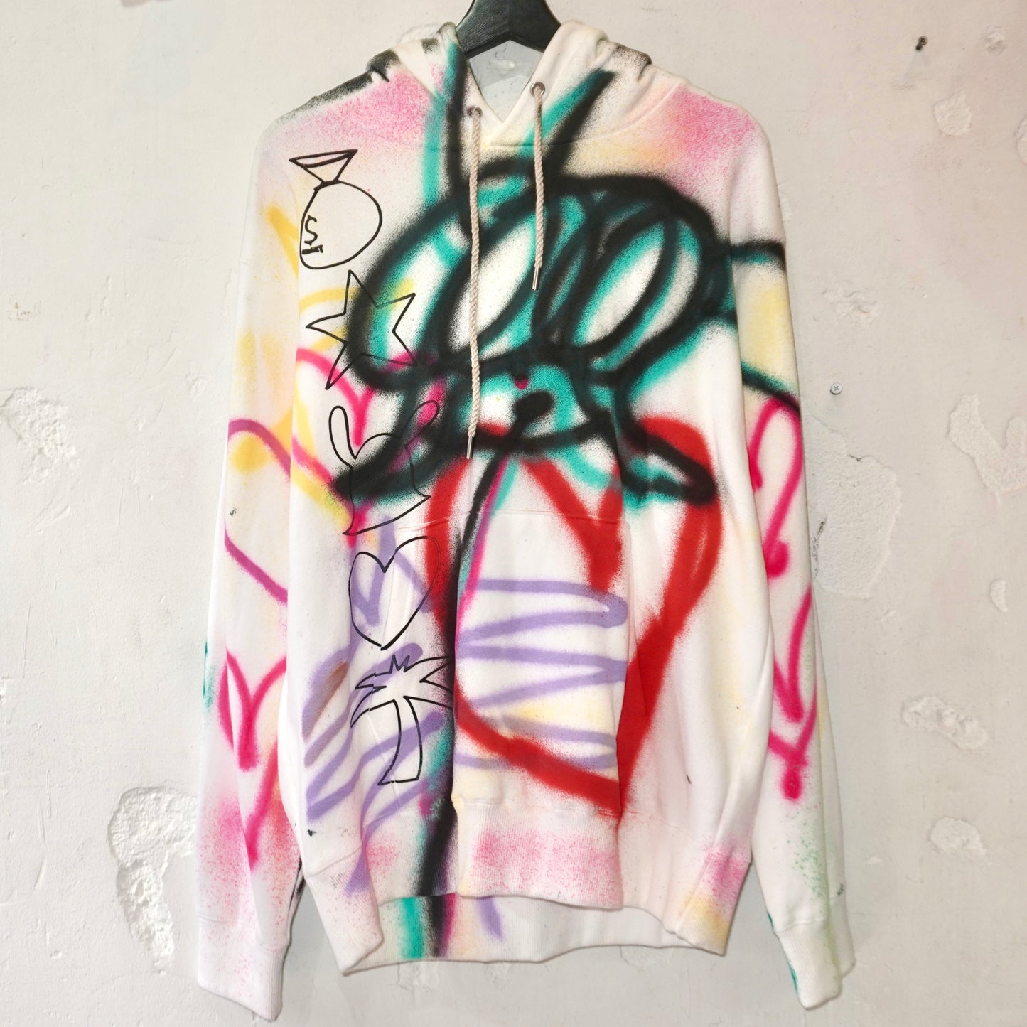 SKOLOCT SPRAY PAINTED REMAKE HOODIE (L)