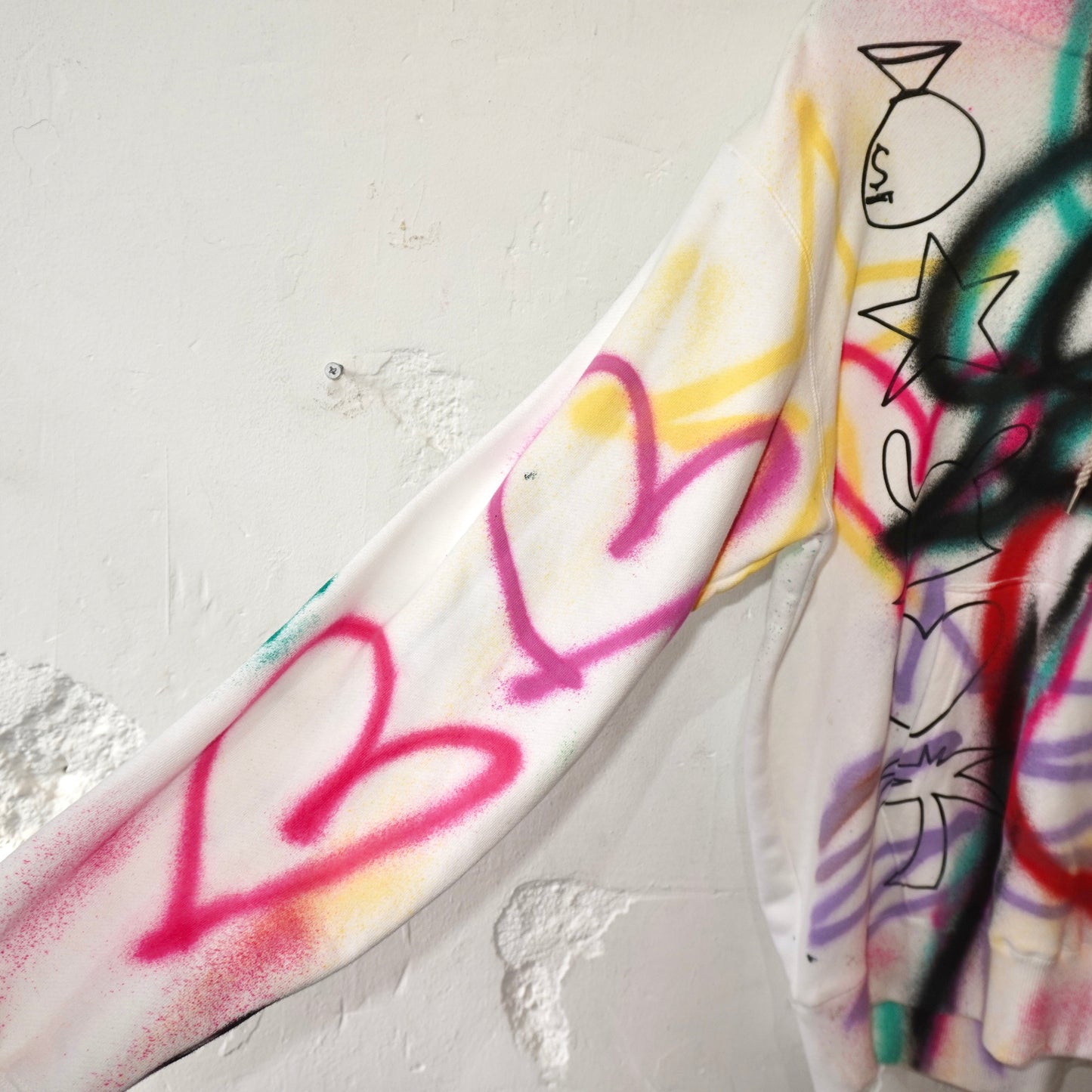 SKOLOCT SPRAY PAINTED REMAKE HOODIE (L)