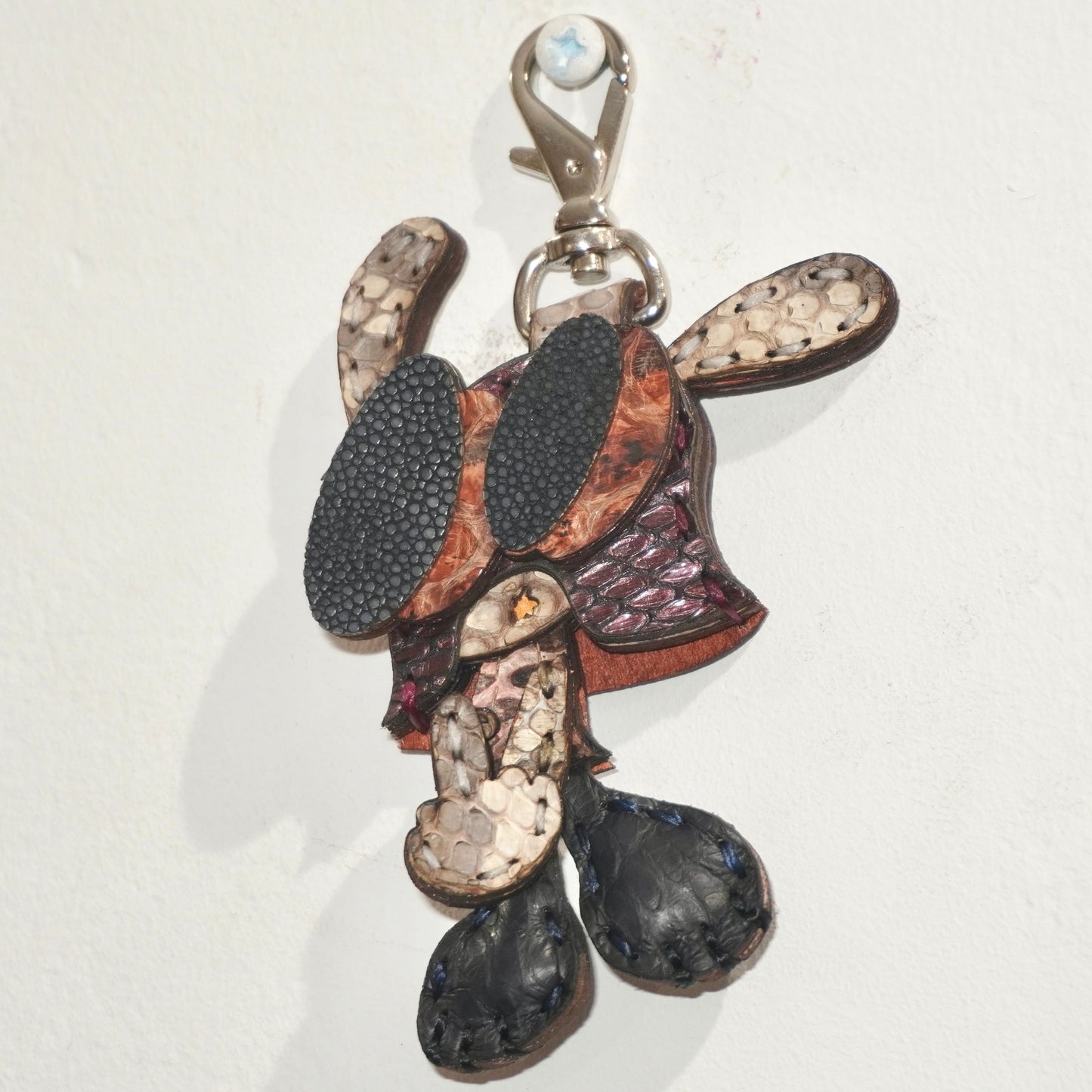 LEATHER KEYCHAIN "FINGER" - PYTHON