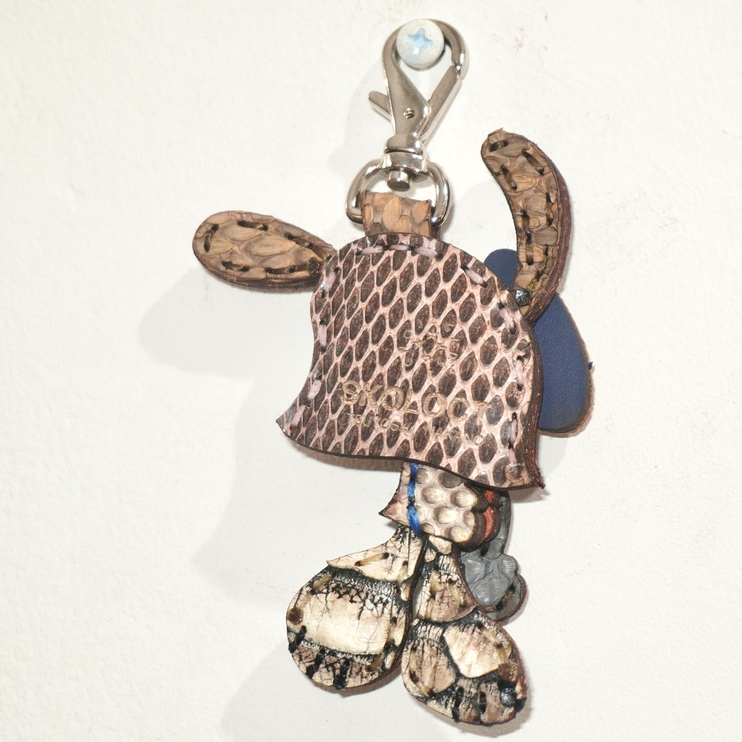 LEATHER KEYCHAIN "FINGER" - PYTHON